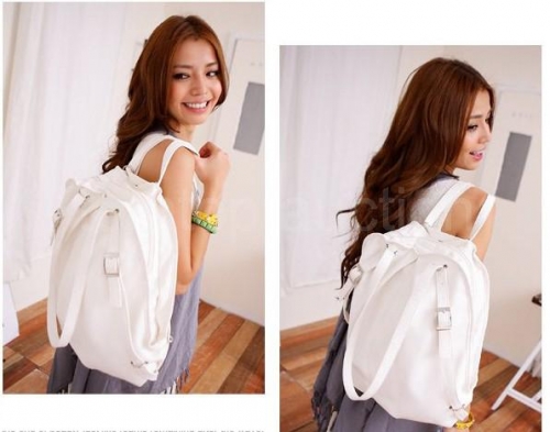 Ransel korea yang dapat di jadikan ransel ataupun tas tangan.