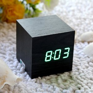 wooden clock kecil hitam LED HIJAU